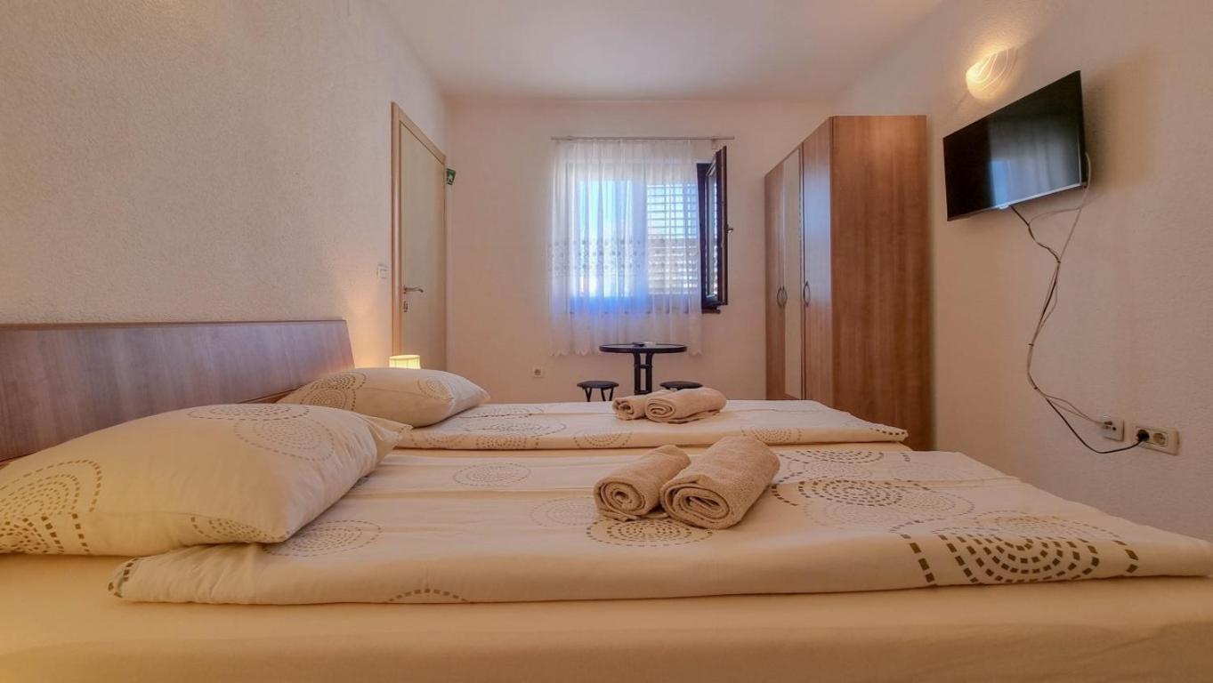 Lucijana Room Novigrad Istria Esterno foto